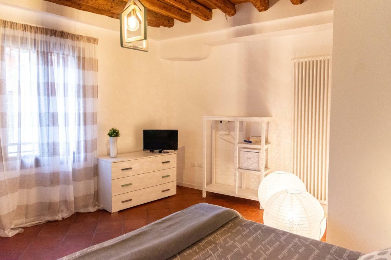 La Casa Di Bassano Apartment Басано дел Грапа Екстериор снимка